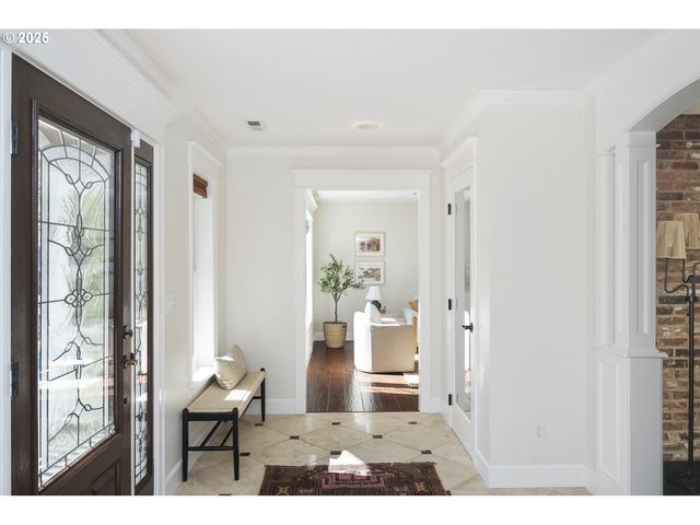 289 G Ave, Lake Oswego, OR 97034