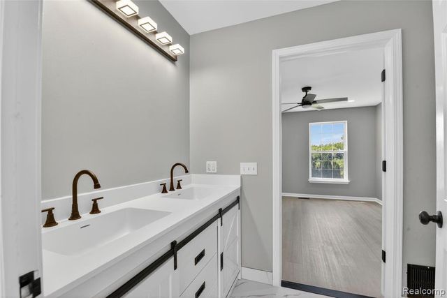 8862 Prairie Street, Ypsilanti, MI 48197