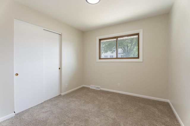 164 W Uncas AVENUE, Milwaukee, WI 53207
