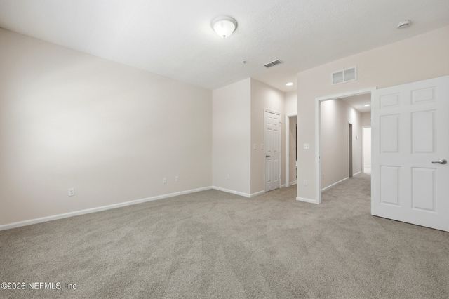 11355 ESTANCIA VILLA Circle 202, Jacksonville, FL 32246