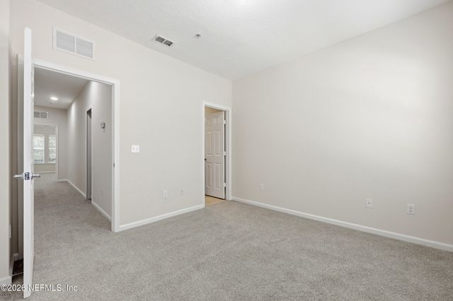 11355 ESTANCIA VILLA Circle 202, Jacksonville, FL 32246