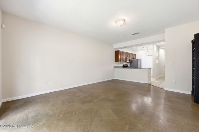 11355 ESTANCIA VILLA Circle 202, Jacksonville, FL 32246