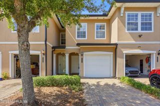 11355 ESTANCIA VILLA Circle 202, Jacksonville, FL 32246