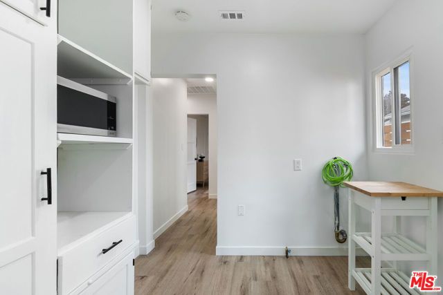 8421 Gonzaga Avenue, Los Angeles, CA 90045