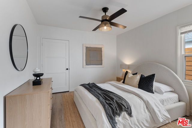 8421 Gonzaga Avenue, Los Angeles, CA 90045