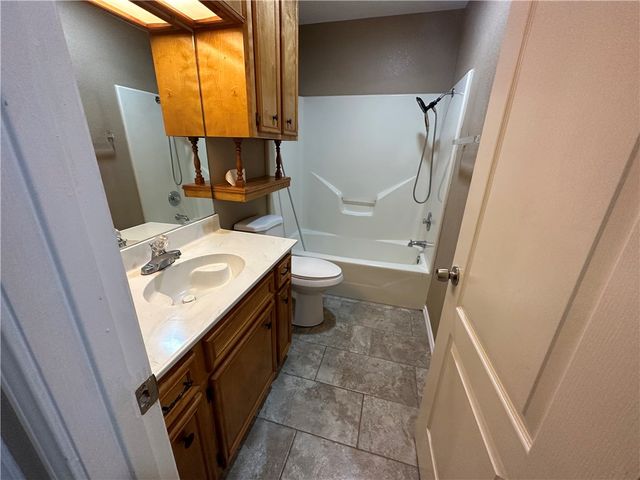 4525 Wapentate Dr, Corpus Christi, TX 78413