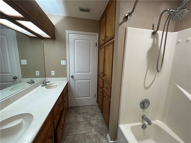 4525 Wapentate Dr, Corpus Christi, TX 78413