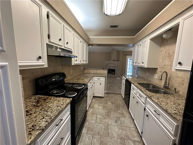 4525 Wapentate Dr, Corpus Christi, TX 78413