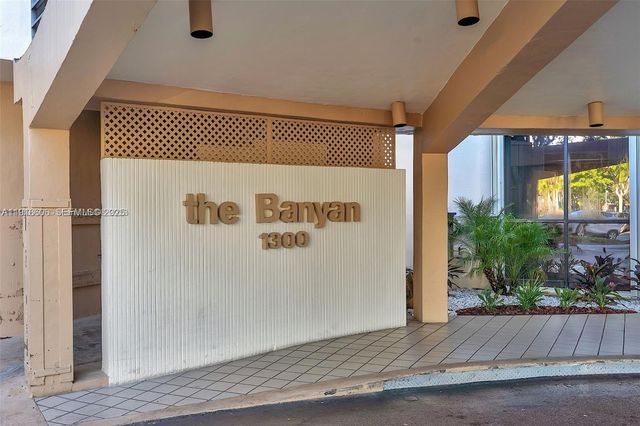 1300 Saint Charles Place L12, Pembroke Pines, FL 33026