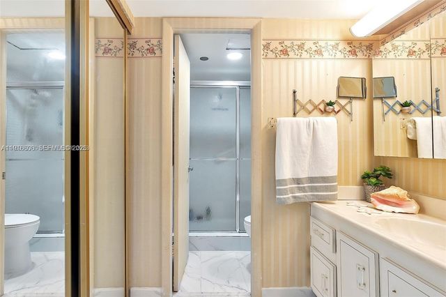 1300 Saint Charles Place L12, Pembroke Pines, FL 33026