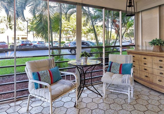 1300 Saint Charles Place L12, Pembroke Pines, FL 33026