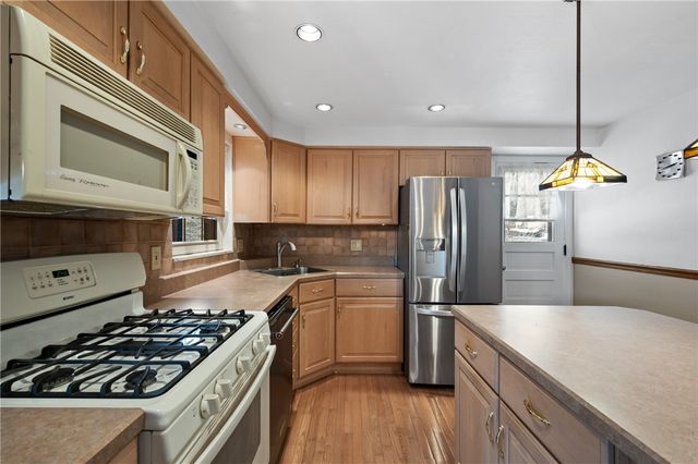 369 Haugh Drive, Mccandless, PA 15237