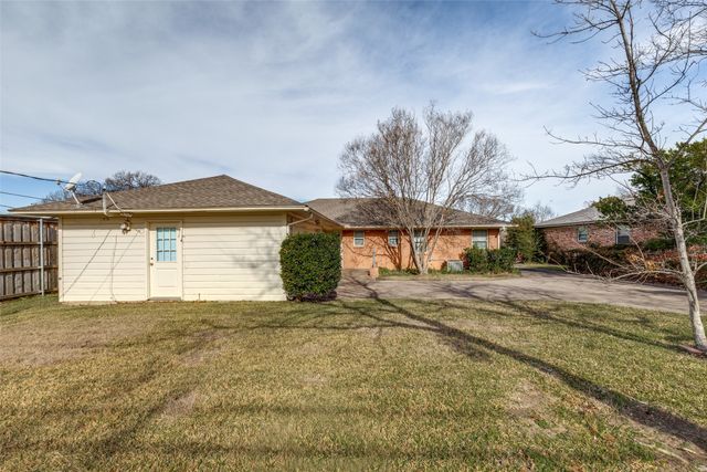 9830 Crestwick Drive, Dallas, TX 75238