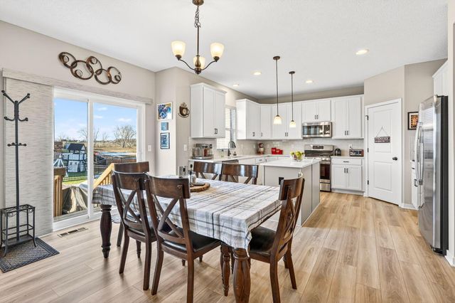 33 Erin Hills Road, Commercial Point, OH 43116