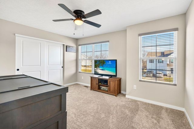 33 Erin Hills Road, Commercial Point, OH 43116