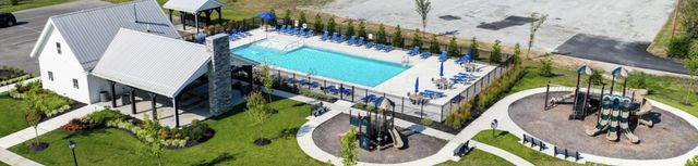 33 Erin Hills Road, Commercial Point, OH 43116