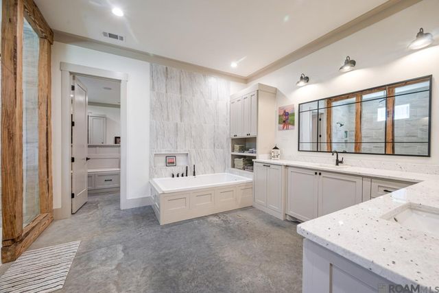 36211 Weiss Rd, Walker, LA 70785