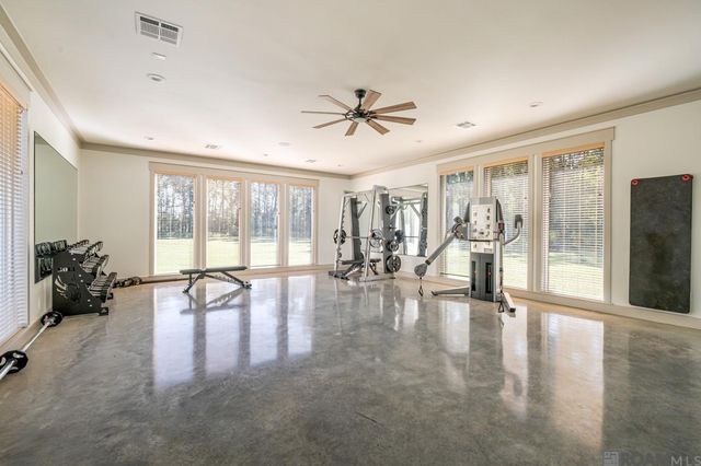 36211 Weiss Rd, Walker, LA 70785