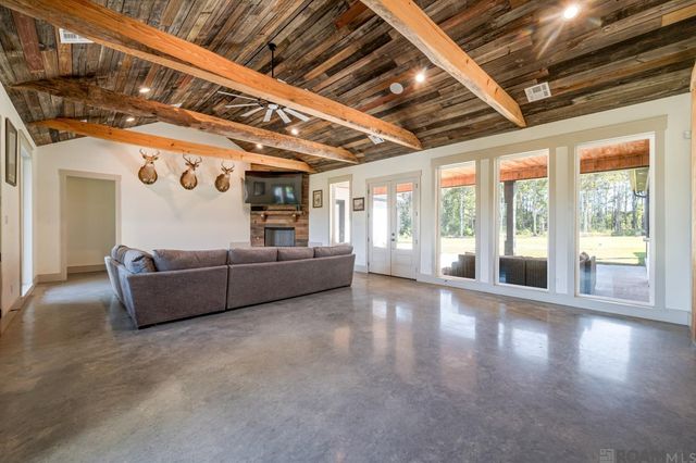 36211 Weiss Rd, Walker, LA 70785