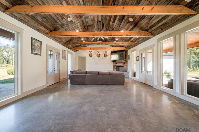 36211 Weiss Rd, Walker, LA 70785