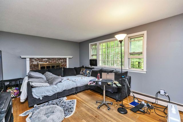 16 Mcgettigan Road, Milford, NH 03055