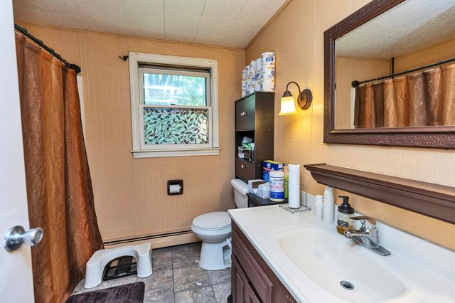 16 Mcgettigan Road, Milford, NH 03055