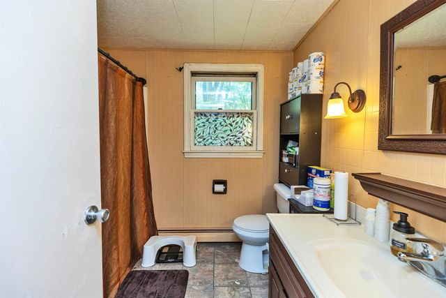16 Mcgettigan Road, Milford, NH 03055