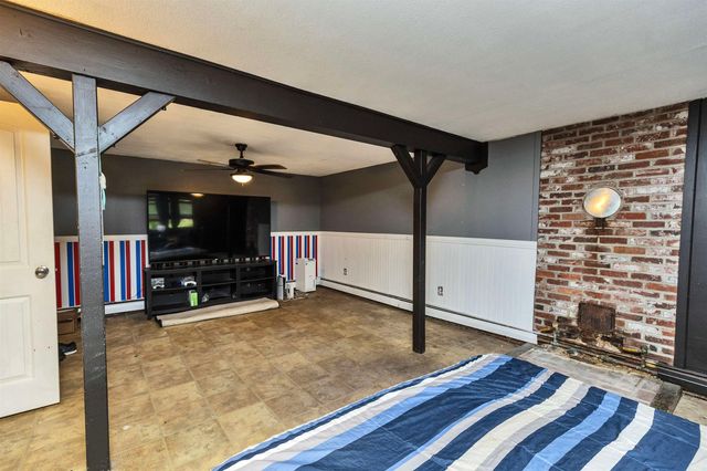 16 Mcgettigan Road, Milford, NH 03055