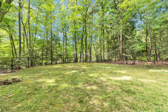 16 Mcgettigan Road, Milford, NH 03055