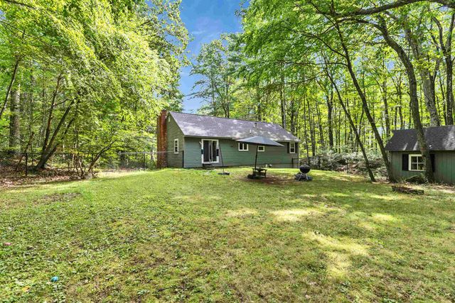 16 Mcgettigan Road, Milford, NH 03055