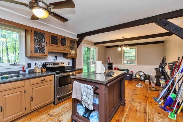 16 Mcgettigan Road, Milford, NH 03055