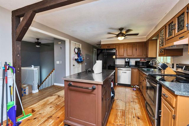 16 Mcgettigan Road, Milford, NH 03055