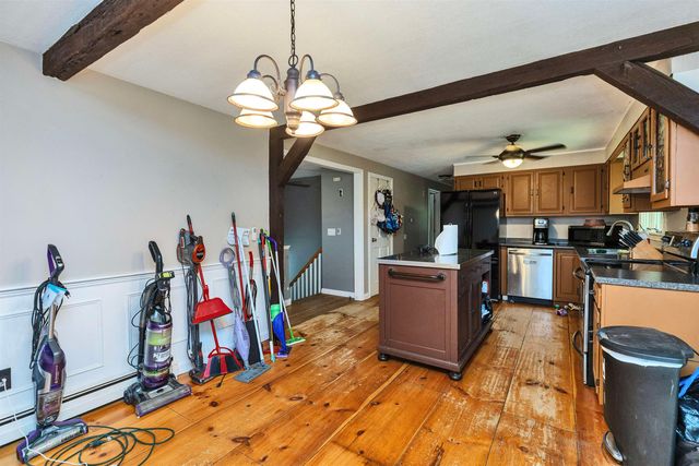 16 Mcgettigan Road, Milford, NH 03055