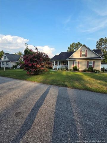 4611 Salem Prince Drive, Hope Mills, NC 28348