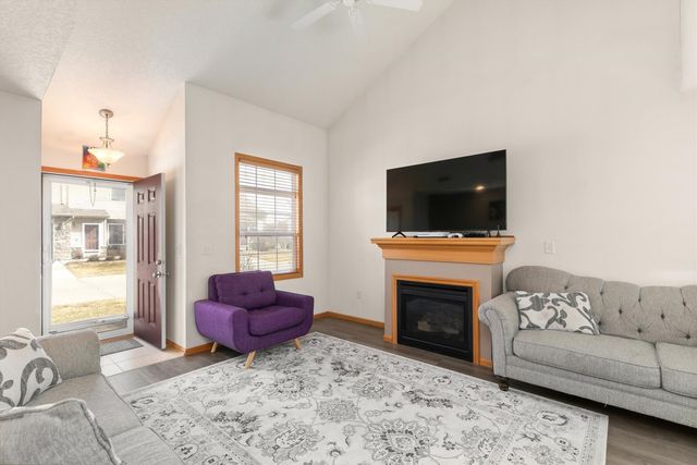 601 Orchard Hills Drive 6001, Norwalk, IA 50211