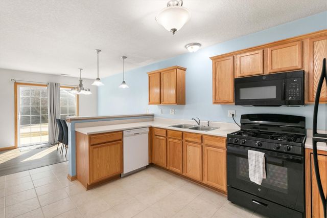 601 Orchard Hills Drive 6001, Norwalk, IA 50211