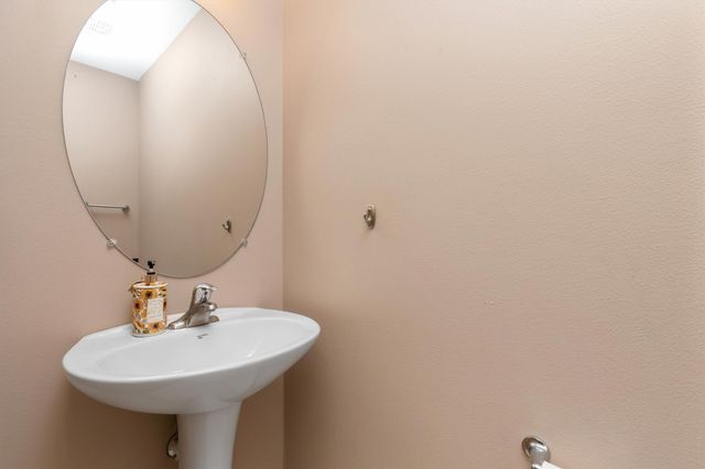 601 Orchard Hills Drive 6001, Norwalk, IA 50211