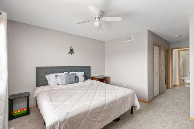 601 Orchard Hills Drive 6001, Norwalk, IA 50211