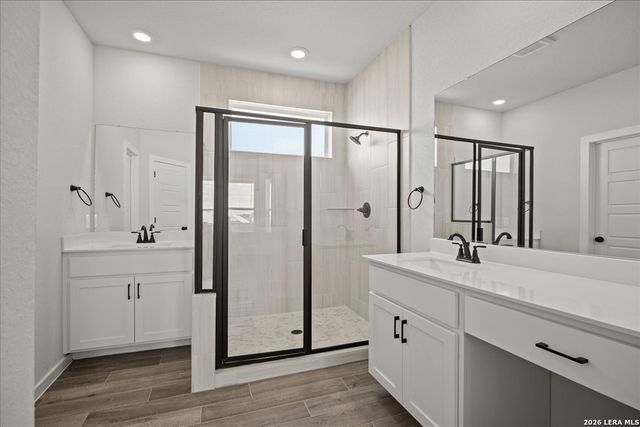 1844 pining, New Braunfels, TX 78132