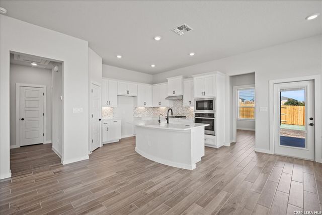 1844 pining, New Braunfels, TX 78132