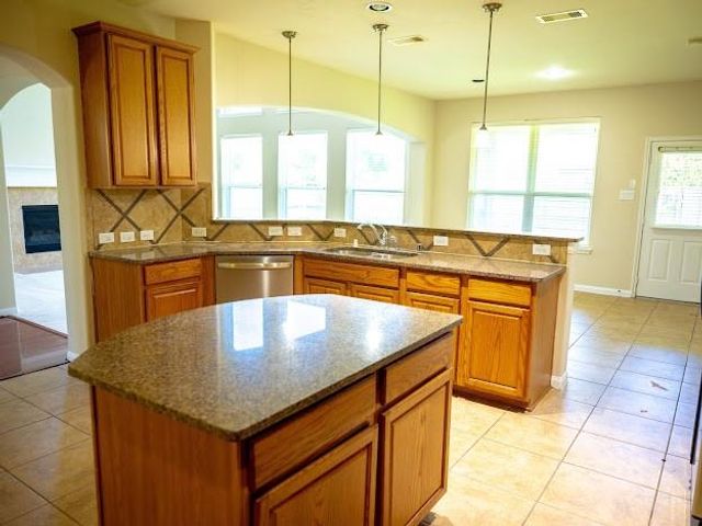 10007 Shire Green Lane, Richmond, TX 77407