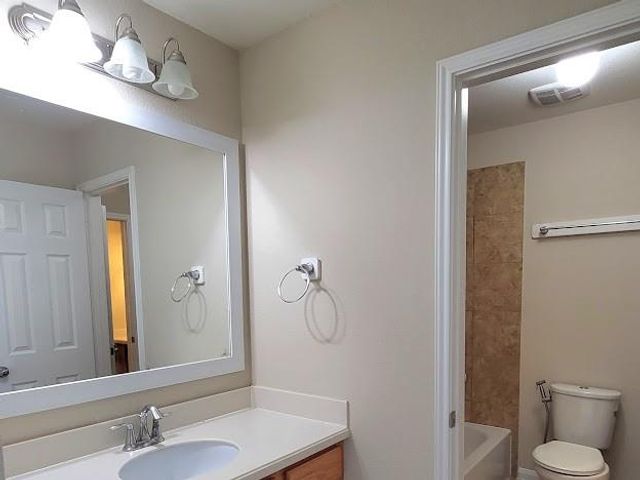 10007 Shire Green Lane, Richmond, TX 77407