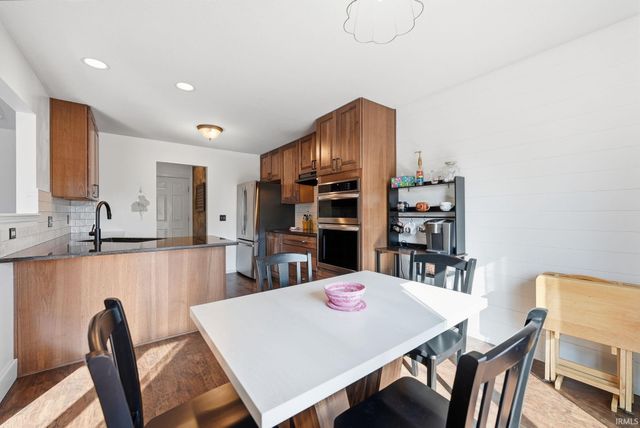 207 Hamilton Meadows Cove, Fort Wayne, IN 46814