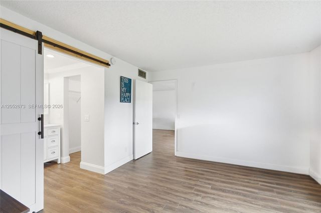 9501 Sunrise Lakes Blvd 201, Sunrise, FL 33322