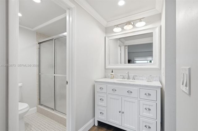 9501 Sunrise Lakes Blvd 201, Sunrise, FL 33322