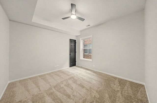 7641 S Phillips Avenue, Chicago, IL 60649