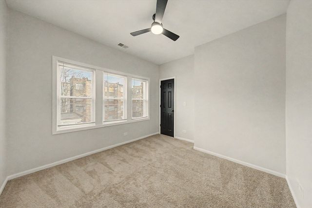 7641 S Phillips Avenue, Chicago, IL 60649