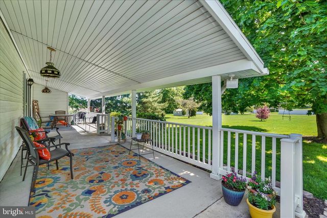 15343 N BARRENS RD N, Stewartstown, PA 17363