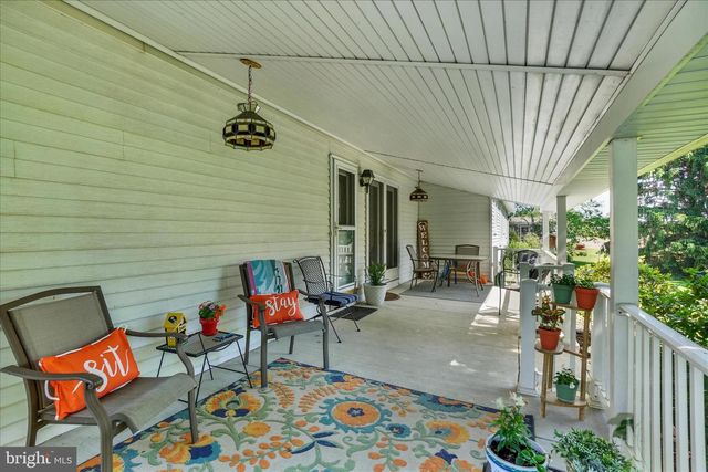 15343 N BARRENS RD N, Stewartstown, PA 17363