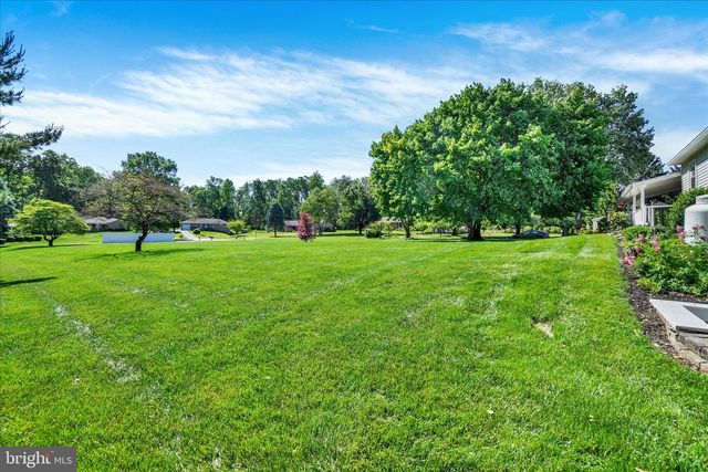 15343 N BARRENS RD N, Stewartstown, PA 17363